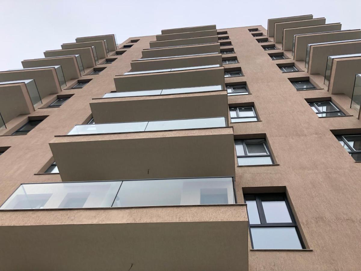 Fancy Penthouse Studio With Lakeview W10 Bukarest Exteriör bild