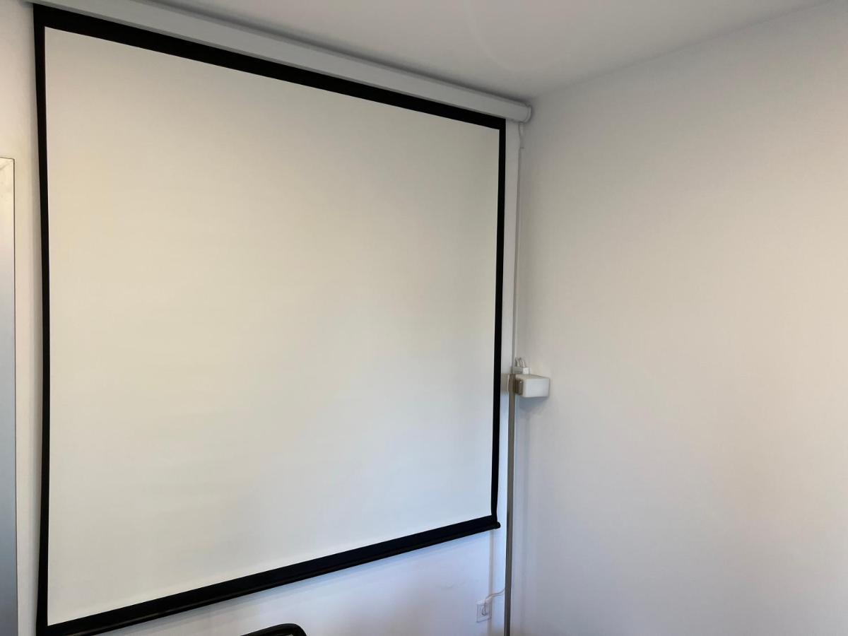 Fancy Penthouse Studio With Lakeview W10 Bukarest Exteriör bild
