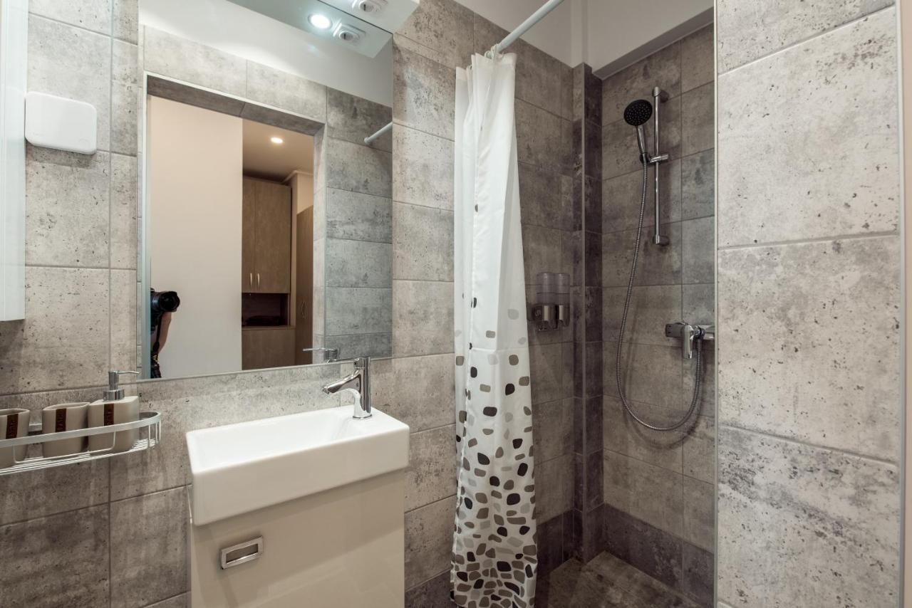 Fancy Penthouse Studio With Lakeview W10 Bukarest Exteriör bild