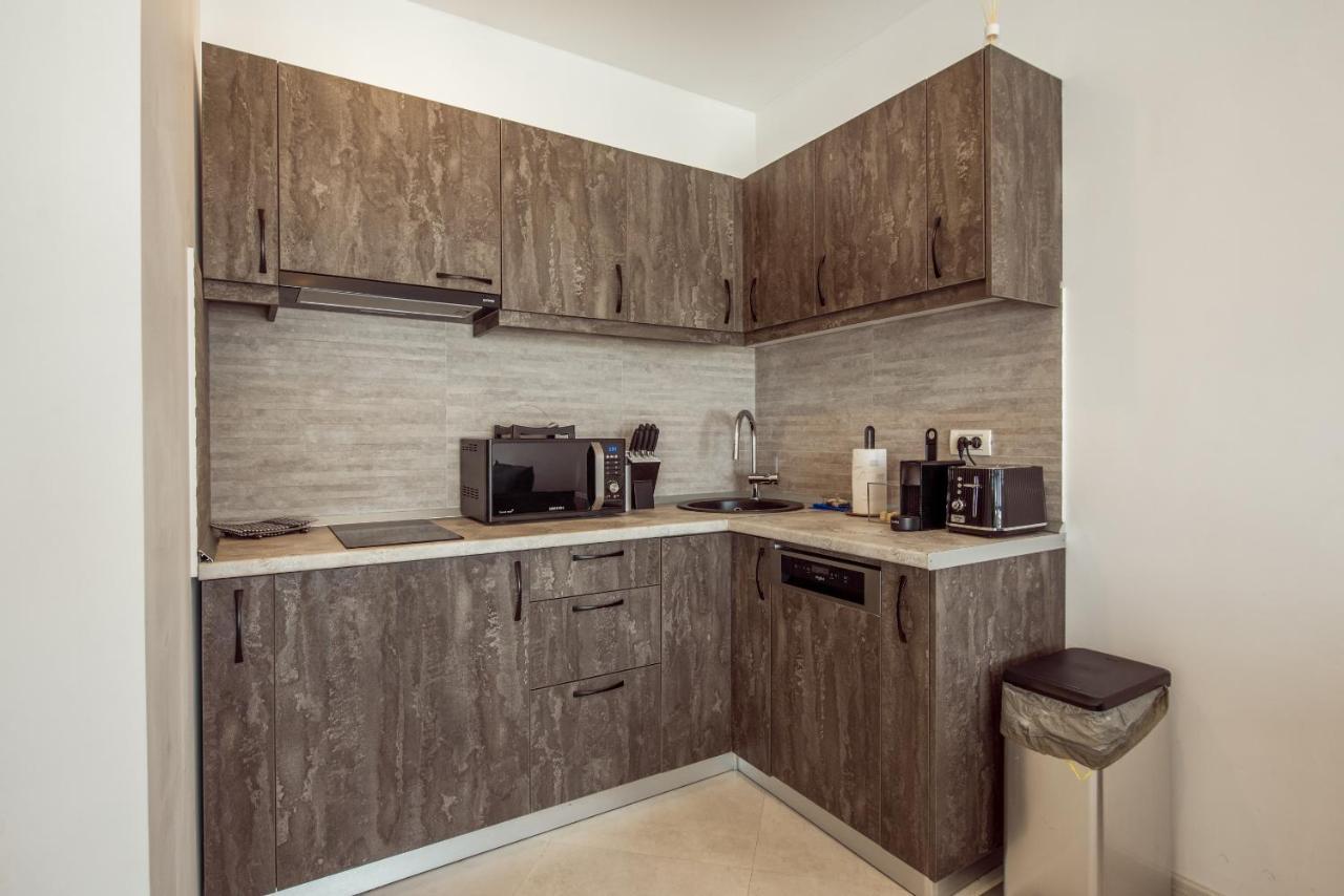 Fancy Penthouse Studio With Lakeview W10 Bukarest Exteriör bild